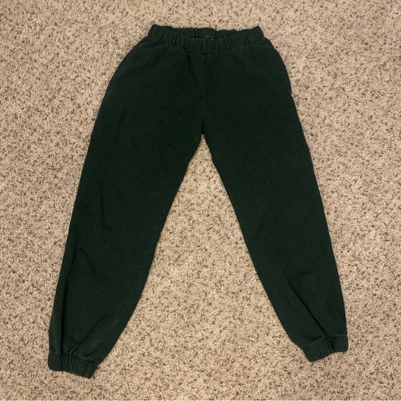 Brandy Melville Green Sweatpants - Picture 3 of 7